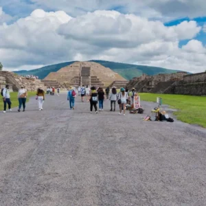 Recorrido guiado por Teotihuacán: Pirámides del Sol y la Luna